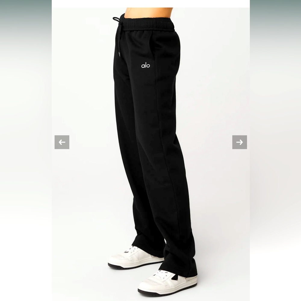 Alo straight leg sweatpants